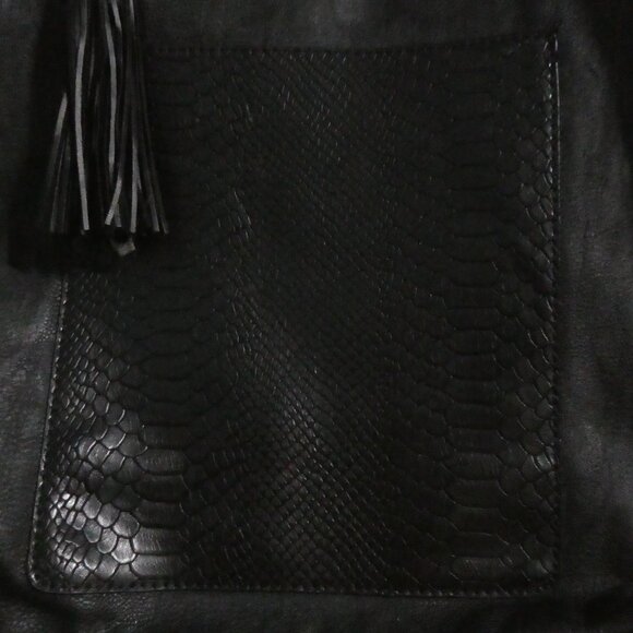 VICTORIA'S SECRET | Tote With Single Button Closure Top | Side Pocket - Picture 9 of 16